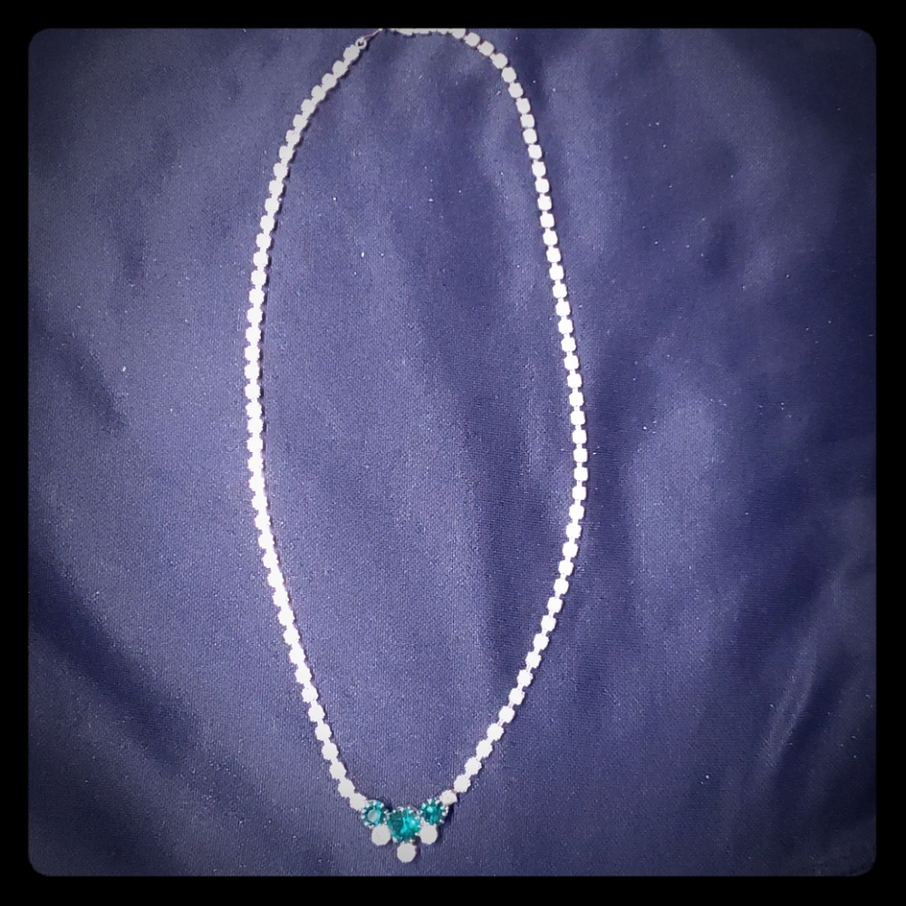 Eisenburg ice necklace with emeralds